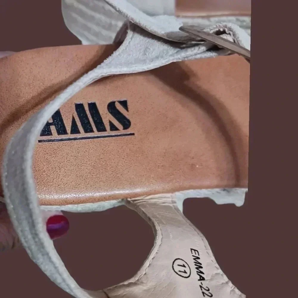 AMS Emma 22 espadrille platform casual sandal in color nude size 11